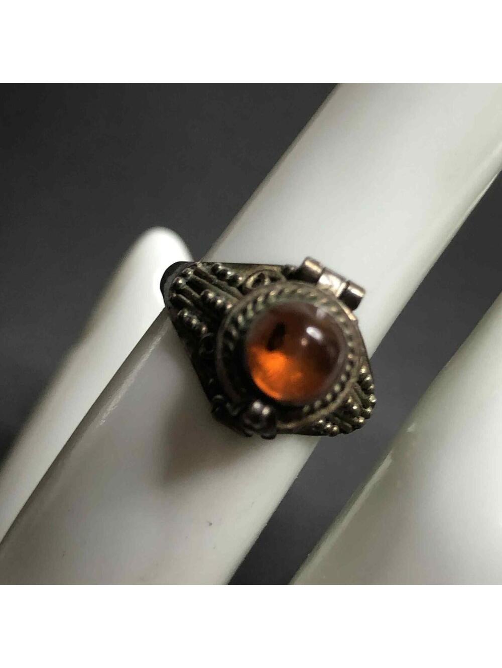 8188  Vintage oxidized Sterling 925 Baltic amber Poison ring Sz 4.5 (3.2 grams)